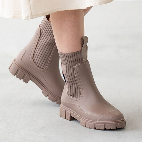 [^:74001]wJ̓āA͑ËȂIIׂ2fUCCu[cxuJA̂͂łȂ...vuCu[cāAǂĂȂ...vȔŶ݂ȂցBJ̓łA͑ËȂBȋCɂA@\ƃfUCǂƂẴCu[coICɓ̃s[XXJ[gɍ킹΁A܂ȉJ̓X^C܂B|Cg1.̃fUCIׂIfUC̓gh̃\bNXu[cƁAԐlC̃TChSAu[c̓IׂIǂ̃fUCEȒPŁAꂳۗ܂BȂ̃X^Cɂ҂̈ꑫƌI2.JňSȊShEh@\fނ^ɓāAŜxɍ̌^^CvA݂񂾂茄Ԃ荞ސSzȂIi7cmShj͂o[fނ͉tɂɁA[ʂŃObv͔QIGꂽHʂwAłɂB3.Hƒڎł荠Ȃ̂ɖNIeB荠ȉi̗ŔACV[YɈĂHƒڎĂ邩BCV[Y𒷔N葱ĂHꂾ炱A肵iۂAȃNIeBĂ܂Bɒ̍HƓ{̑qɂœxisALY≘AsȂmFĂ܂B4.C\[+Č݂ՌzĒnʂȂIꂪƒnʂ̏Ռ_CNgɓ`đɂȂ܂ˁBC\[͖1.4cmAAEg\[͖3cmƌ݂ƒe͂Aɓ`ՌzĔɂIACeXybNV[gy36(23.0cm)zF22.8cm/F8.1cm / F25.5cm / OF14.0cmy37(23.5cm)zF23.4cm/F8.4cm / F26.0cm / OF14.2cmy38(24.0cm)zF24.0cm/F8.7cm / F26.5cm / OF14.5cmy39(24.5cm)zF24.6cm/F9.0cm / F27.0cm / OF14.7cmy40(25.0cm)zF25.2cm/F9.3cm / F27.5cm / OF14.8cmy41(25.5cm)zF25.8cm/F9.6cm / F28.0cm / OF15.0cmOy36(23.0cm)zF22.8cm/F8.1cm / F27.0cm / OF17.5cmy37(23.5cm)zF23.4cm/F8.4cm / F28.0cm / OF18.0cmy38(24.0cm)zF24.0cm/F8.7cm / F29.0cm / OF18.0cmy39(24.5cm)zF24.6cm/F9.0cm / F30.0cm / OF18.0cmy40(25.0cm)zF25.2cm/F9.3cm / F30.0cm / OF18.5cmy41(25.5cm)zF25.8cm/F9.6cm / F31.0cm / OF18.5cm̐TCYɂ͍אS̒ӂ͂炢̐ȂĂ܂A菤ïׁAiKŌ̍܂BQlxɂlB̌C̓t`TCYłBz悭mF̏ゲwBq[̍F3.5cmXg[̍F2.0cmfށFPVCБdʁFV[g37(23.5cm) vF420gO37(23.5cm) vF440gTCYIтɍĂ܂񂩁H_X^btĂ݂܂I^iTCYF22.0cm EIԃTCYFEURO36邢@@36̓^CcƑ͂邭O肷B~ƌCŒBS̓Iɏ_炩Sn͗ǂBiTCYF22.5cm DIԃTCYFEURO36邢@@36͑S̓Iɏ邢AȂB̌CB37͑S̓Iɂ邢BiTCYF23.0cm EIԃTCYFEURO36邢@@36͂߂̂҂B̌CƂ킹B37͑S̓Iɂ邭Â炢BiTCYF23.5cm 2EIԃTCYFEURO37邢@@̌C𗚂Ȃ38̂ق藚BiTCYF24.0cm DIԃTCYFEURO38邢@@38͑҂B肪邢̂ŊyɗB39͑b肪邢BiTCYF24.5cm DIԃTCYFEURO39邢@@39͑S̓Iɏ邢A38͑S̓Iɂ߂̂҂ŁAܐ悪B̌`ɂ͌l܂BX^btz͎QlxɂlB