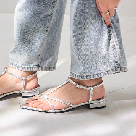 [^:22085]wLb`[ȃfUCĂɌIVvŁA܂ƍāxVvIVǁA3d̃XgbvfUCőƔȂfUCցBgh̍׃Xgbv{|CebhgDŉؚȑ܂B|Cg1.FWJŁAFŗVׂFWJ͖Lx4FWJB4101IWTe͉Ă̓ɉfr^~J[ŃR[fɖ邢ۂƂĂ܂B2.芴̂郍[q[q[͖2cmƒ߂Ȃ̂ň芴邽߁AԕĂɂI3.pcXJ[g܂ŕLR[fɂȂ VvȃfUCȂ̂ŁAǂȃ{gXƂoXǂ킹邱ƂłAJWA炫ꂢ߂܂ŕLR[fBl[gɑΉłႢ܂IACeXybNTCYy21.5cmz(،^)F24.5cm/(،^)F7.9cmy22.0cmz(،^)F25.0cm/(،^)F8.0cmy22.5cmz(،^)F25.5cm/(،^)F8.1cmy23.0cmz(،^)F26.0cm/(،^)F8.2cmy23.5cmz(،^)F26.5cm/(،^)F8.3cmy24.0cmz(،^)F27.0cm/(،^)F8.4cmy24.5cmz(،^)F27.5cm/(،^)F8.5cmy25.0cmz(،^)F28.0cm/(،^)F8.6cmy25.5cmz(،^)F28.5cm/(،^)F8.7cmy26.0cmz(،^)F29.0cm/(،^)F8.8cmfڃTCÝAC̃Xg(،^)̃f[^łB̏ïׁAiKŌ̍܂Bq[̍F2cmfށFv^@ەБdʁF165g23.5cm vCYFETCYIтɍĂ܂񂩁H _X^btĂ݂܂I^iTCYF22.0cm EIԃTCYF22.0邢@@22.0͂ܐ25mmxƂ肠B͂ƂȂ҂BiTCYF22.5cm DIԃTCYF22.0邢@@22.0͑Xgbv̌邭Ă҂BiTCYF23.0cm EIԃTCYF23.0邢@@23.0͂ܐƂ35mmB22.5͑S̓IɂBiTCYF23.5cm 2EIԃTCYF23.5邢@@23.5̓sb^B24.0͑S̓Iɂɂ߁BiTCYF24.0cm DIԃTCYF24.5邢@@24.5͑Xgbv҂Bܐ30mmA͒xB24.0͑͂̂őI΂ȂBiTCYF24.5cm DIԃTCYF24.5邢@@24.5͑ܐ̂Đ20mmAɂƂȂŒx悢B24.05mm͂ݏoB̌`ɂ͌l܂BX^btz͎QlxɂlB