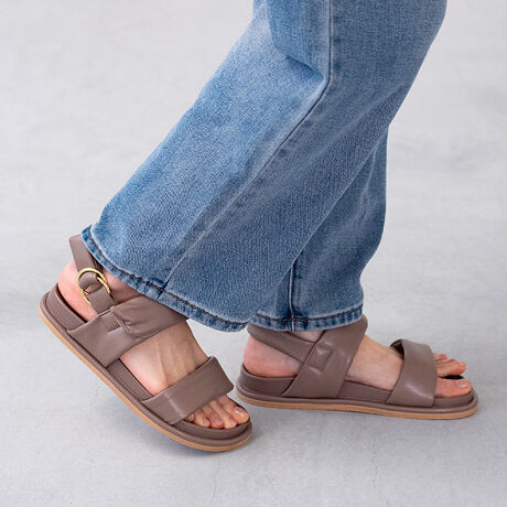 [^:21096]wԂ̎ɕ܂Ă悤ȂӂƊIɂȂɂIɂ@pfbgT_xSn̗ǂD]́uɂV[YvɑҖ]̃XgbvT_oI̋ɂT_1Ԃ͉̓ƂĂXgbv̂炩B܂ŐԂ̎ɕ܂Ă邩̂悤Ȏ̗SnłB|Cg1.ӂI炩ɊXgbvڂӂӂȃXgbv̒g6mm̍X|WB̃X|ŴŊ悤ȗSñT_ɁIړ鐶n炩A̗DɂđIт܂B2.ǂȑ̌`ɂtBbgI&EȒP̃Xgbv͖ʃt@Xi[ɂȂĂȂɍ킹Ē߉\BbAbALAǂȕł҂tBbg̊Ă炦܂Iƕ̋łTCY𒲐߉\Iƕ͂߂ɒ߂Ă΃TbƒEł̂ŖZꂵ3.NbV̒&{ŔɂA{͂肵AȂ₷炩̑fނIт܂BNbV̂ŕƂɔɂ̂łBACeXybNTCYyS(22.0`22.5cm)z(،^)F23.4cm/(،^)F8.3cmyM(23.0`23.5cm)z(،^)F24.4cm/(،^)F8.5cmyL(24.0`24.5cm)z(،^)F25.4cm/(،^)F8.7cmyLL(25.0cm)z(،^)F26.4cm/(،^)F8.9cmfڃTCÝAC̃Xg(،^)̃f[^łB̏ïׁAiKŌ̍܂Bq[̍F1cmfށFvБdʁF330gM(23.0`23.5cm) vCYF2ETCYIтɍĂ܂񂩁H_X^btĂ݂܂I^iTCYF22.0cm EIԃTCYFS邢@@S͂Ƃɖ5mmƂ肠BOXgbv邢B̌C킹҂肭炢BiTCYF22.5cm DIԃTCYFS邢@@S͑S̓Iɂ҂BM͍bAƃXgbv͒ė邪AOXgbv邢BiTCYF23.0cm EIԃTCYFM邢@@M̓Xgbv߂ΖȂxBܐƂ5mmBS͑₫Ƃ5mm͂ݏoBiTCYF23.5cm 2EIԃTCYFM邢@@M͏Ƃ͂ݏôLIԁBiTCYF24.0cm DIԃTCYFL邢@@L͑Xgbv҂BܐAƂƂɂƂȂ҂BiTCYF24.5cm DIԃTCYFLL邢@@LL͑ܐƂƂɖ5mm̂ƂBL͑ܐƂƂɂƂȂBlIɂ͏Ƃ肪~̂LLIԁB̌`ɂ͌l܂BX^btz͎QlxɂlB