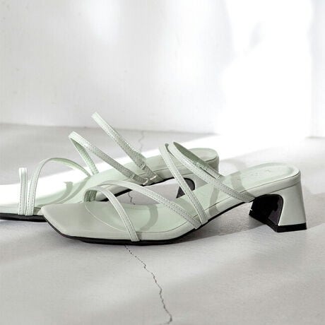 [^:23044]wXgbvŉؚq[T_xA̍׃XgbvLCɌĂXgbvT_BtF~jȕ͋C`q[ŃX^CbVɈ߂fUC͂̉ĕLg邱ƊԈႢȂIƂȂAߋȂłƗ~[^CvAfC[ɂłɂł􁃃|Cg1.u₩ɉؚ鑽AXgbvאg̃XgbvAȂfUC͑炷ƉؚɁBVvȂîŁAXJ[gɂpcɂLCɍ킹܂B2.ň芴fUCq[肵ȂAV[vȒɋȐIȃVGbgۓIȑ`̃fUCq[B4.5cmƕ̂ɂ傤ǂ悭ɂłB3.XgbṽSLтĕSybXgbv͕tSɂȂĐLтdlBɂƂɃSLтčbւ̕SȂĂ܂B4.Ռz鍂NbVC\[ƒe͂̂鍂NbVƂɑ̏d̂镔₳T|[gBՌzAԂ̕słւɂyI5.݂ɃtBbgĊɂAEg\[Ȑ̍AEg\[i{j̓ɃtBbgIC͂ܐ敔ɂƉʂ̂鍇Sfނ̗pBnʂƂ̖CŊɂSĕ܂BACeXybNTCYySS(21.0`21.5cm)z(،^)F22.3cm/(،^)F7.9cmyS(22.0`22.5cm)z(،^)F23.3cm/(،^)F8.1cmyM(23.0`23.5cm)z(،^)F24.3cm/(،^)F8.3cmyL(24.0`24.5cm)z(،^)F25.3cm/(،^)F8.5cmyLL(25.0`25.5cm)z(،^)F26.3cm/(،^)F8.7cmy3L(26.0`26.5cm)z(،^)F27.3cm/(،^)F8.9cmfڃTCÝAC̃Xg(،^)̃f[^łB̏ïׁAiKŌ̍܂Bq[̍F4.5cmfށFvБdʁF185gM(23.0`23.5cm) vCYFDTCYIтɍĂ܂񂩁H_X^btĂ݂܂I^iTCYF22.0cm EIԃTCYFM邢@@M͂ܐɖ10mm̂Ƃ肪邪Xgbv͂҂BS͑͂҂肾OXgbvw̕tɓBiTCYF22.5cm DIԃTCYFS邢@@S͑S̓Iɂ҂Bl͑S̓Iɂ邭AO肷BiTCYF23.0cm EIԃTCYFM邢@@M͐^񒆂Q{̃Xgbv₫߂݂BL͑邢BiTCYF23.5cm 2EIԃTCYFM邢@@M͂҂BL͑邢ByČCɋȐ邽ߕ₷BiTCYF24.0cm DIԃTCYFL邢@@L͑Xgbv҂BܐƂ5mmA͂҂BM̓Xgbv̂őIׂȂBiTCYF24.5cm DIԃTCYFL邢@@L͑ܐAɂƂȂ҂BLL͑AXgbvɂ邢B̌`ɂ͌l܂BX^btz͎QlxɂlB