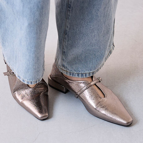 [^:12389]wʉł ǂ猩Ă͓I lۃ\tgXNGApvXxIȃJbgCƍ׃XgbvAN[őlȃfUC̃XNGAgDpvXBI[o[q[vX邱ƂŁAOEE360xǂ猩ĂBSnDGIڈȏɃ\tgȐnƁAb[ȃfUCŜDݍł܂BtH[}⃂[hAJWAR[fɂ킹₷}`Ɋ􂵂܂􁃃|Cg1.UJbgŏiȔIؚlȔfUCAbp[̃fUCUJbg悭Al̏iȔoBO{gXƂ̑Q`bƔăwV[ȈۂɁB2.ۗ ׃Xgbvb̃XgbvANZgɂȂAƂLƍۗN[ȈۂցBXgbvOȂĂTbƗ悤ABStI3.ۓIȑ I[o[q[ƕq[͂ݏoAIȃfUC̃I[o[q[Bq[̑݊邱ƂŁAEǂ猩ĂAȈۂɂȂ܂BACeXybNTCYy21.5cmz(،^)F24.3cm/(،^)F7.3cmy22.0cmz(،^)F24.8cm/(،^)F7.4cmy22.5cmz(،^)F25.3cm/(،^)F7.5cmy23.0cmz(،^)F25.8cm/(،^)F7.6cmy23.5cmz(،^)F26.3cm/(،^)F7.7cmy24.0cmz(،^)F26.8cm/(،^)F7.8cmy24.5cmz(،^)F27.3cm/(،^)F7.9cmy25.0cmz(،^)F27.8cm/(،^)F8.0cmy25.5cmz(،^)F28.3cm/(،^)F8.1cmy26.0cmz(،^)F28.8cm/(،^)F8.2cmy26.5cmz(،^)F29.3cm/(،^)F8.3cmfڃTCÝAC̃Xg(،^)̃f[^łB̏ïׁAiKŌ̍܂Bq[̍F2.5cmfށFv^@ەБdʁF185g23.5cm vCYFETCYIтɍĂ܂񂩁H_X^btĂ݂܂I^iTCYF22.0cm EIԃTCYF22.0邢@@22.0͂ܐ㕔ⓖ邪Ă銴͂Ȃ̂ŖȂB22.5͑S̓Iɂ藚BCpȂ22.5IԁBiTCYF22.5cm DIԃTCYF22.5邢@@22.5͗ɏƂ肪邪AbXgbv̂ŖȂBiTCYF23.0cm EIԃTCYF23.5邢@@23.5͑S̓Iɂ҂ŗȂƂ͂ȂCƍ킹Ȃܐ肪₫߂ɂȂ肻B24.0͑S̓IɂƂ肪߁BCƍ킹Ȃ24.0IԁBiTCYF23.5cm 2EIԃTCYF23.5邢@@23.5͂ܐ͏߂S̓Iɏ_炩̂ŒɂȂ邱Ƃ͂ȂB24.0͏߂Xgbv𒲐߂E邱Ƃ͂ȂBiTCYF24.0cm DIԃTCYF24.5邢@@24.5͑҂Bb͂₫̂ŃXgbv߂Bܐ͖25mm]B24.0͑͂ܐ悪BiTCYF24.5cm DIԃTCYF25.0邢@@25.0͑S̓Iɏ邢b̃XgbvŌŒ肳ĕ₷B24.5͑S̓Iɂ߂̂҂ő͂B̌`ɂ͌l܂BX^btz͎QlxɂlB