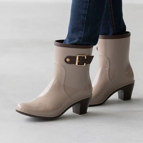 [^:76001]wJ̓̓Aiɍʂ邫ꂢ߃Cu[cxSh̃Cu[cȂ̂ɃxgfUCACL̖ȂꂽfUCŁAigɂ҂BJ̓̓iグĂ̂ŁA1ĂƏd󂵂܂B|Cg1.JňSȊShEh@\h̍PVC(|rjjfނgpĂAGĂZȂShI[ʂŃObv́IGꂽHʂwAłɂB2.OC\[炢łqIGĂ܂ƂAC\[OĊ邩ƂĂqII܂AC\[͊̂̂ɒǉĂD݂̃C\[邱Ƃł̂ŁAD݂̗Snɂ邱Ƃł܂I3.HƒڎłyȂ̂ɖNIeByȉi̗ŔACV[YɈĂHƒڎĂ邩BCV[Y𒷔N葱ĂHꂾ炱A肵iۂAȃNIeBĂ܂BACeXybNTCYy36(23.0cm)z(،^)F23.9cm/(،^)F7.5cm/F31.5cm/OF16.2cmy37(23.5cm)z(،^)F24.55cm/(،^)F7.72cm/F32.2cm/OF16.2cmy38(24.0cm)z(،^)F25.25cm/(،^)F7.94cm/F32.9cm/OF16.2cmy39(24.5`25.0cm)z(،^)F25.95cm/(،^)F8.16cm/F33.6cm/OF16.2cmy40(25.5`26.0cm)z(،^)F26.65cm/(،^)F8.38cm/F34.3cm/OF16.2cmy41(26.5cm)z(،^)F27.35cm/(،^)F8.6cm/F35.0cm/OF16.2cmfڃTCÝAC̃Xg(،^)̃f[^łB̏ïׁAiKŌ̍܂Bq[̍F6cmfށFPVCБdʁF445g37(23.5cm) vCYF4ETCYIтɍĂ܂񂩁H_X^btĂ݂܂I^iTCYF22.0cm EIԃTCYFEURO36邢@@36͗傫ƍbŎ~܂̂ŖȂB̌CpȂ37IԁBiTCYF22.5cm DIԃTCYFEURO36邢@@36͍b肪Ƃ肪邪AO肷قǂł͂ȂBiTCYF23.0cm EIԃTCYFEURO37邢@@37͑邭AƂƂé͈B36͍b肪AEÂ炢BiTCYF23.5cm 2EIԃTCYFEURO37邢@@37͍bƂܐ肪߂̂҂B̌CƏȂ肻B38͂藚BiTCYF24.0cm DIԃTCYFEURO39邢@@39͑b邢Bܐ̂Đ10mmB38͒ÊƂɍbėÂ炢BiTCYF24.5cm DIԃTCYFEURO39邢@@39͑҂ŗɏƂ肪B40͑S̓Iɂ邢BiTCYF25.5cm EIԃTCYFEURO40邢@@40͑S̓Iɂ҂B41͑]Ă邢ߑI΂ȂB̌`ɂ͌l܂BX^btz͎QlxɂlB