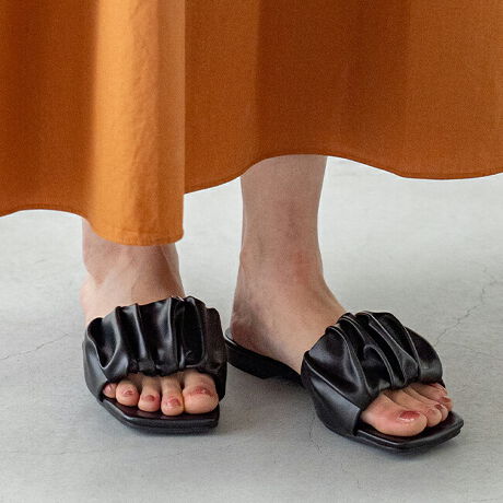 [^:21093]wTbƗ̂ɂȂꊴ XNGAgD tbgT_xǂȃR[f킹₷x[VbNȃtbgT_́A̂悤ɋCyɗ̂ɁAȂꊴoDGfUCPpvXƔꂿႤAItBXł̗ւpƂĂIXXBVvȃfUCMU[̑l킢fUC܂ŐFႢŎȂ邱ƊԈႢȂłI|Cg1.ǂȃR[fɂ lۃfUCÂȂXNGAgDɗJ[WJ͕iɂItBXJWAɂ킹₷TbƗ邯ǃR[f܂AleCXg̃T_łB2.RcRcȂI؂񂱃T_q[ȕSIɂtbgq[͈芴΂聝AEg\[i{j͍SȂ̂ŃRcRcȂAEł̗ւɂ҂I3.NbVŔɂIƂ̏d̂镔T|[gĂAƂNbṼC\[i~jBe͂邩AԕĂɂI4.̃CjOCjOi̐nj͑肪_炩X|W̃bVfނȂ̂ŁAɂɂȂɂDGBMU[^Cv͓܂ŃtFCNU[̃tdlŁAɂƃtBbg܂B5.ɂSȁIʂ̂AEg\[AEg\[i{jɒe͂薀C͂̍Sfނ̗pB\ʂɂׂ͍ʂAJłʂꂽłɂĈSłBACeXybNTCYySS(22.5cm)z(،^)F22.2cm/(،^)F7.6cmyS(23.0cm)z(،^)F23.2cm/(،^)F7.8cmyM(23.5cm)z(،^)F24.2cm/(،^)F8.0cmyL(24.0cm)z(،^)F25.2cm/(،^)F8.2cmyLL(24.5cm)z(،^)F26.2cm/(،^)F8.4cmy3L(25.0cm)z(،^)F27.2cm/(،^)F8.6cmfڃTCÝAC̃Xg(،^)̃f[^łB̏ïׁAiKŌ̍܂Bq[̍F1.0cmfށFvБdʁFPU M(23.5cm)F145gMU[PU M(23.5cm)F160gCYFETCYIтɍĂ܂񂩁H_X^btĂ݂܂I^y@PUp@ziTCYF22.0cm EIԃTCYFS邢@@S͂ܐƂƂɖ5mmx̂Ƃ肠B͂߂̂҂BM藚邪͂tBbgȂ̂őI΂ȂBiTCYF22.5cm DIԃTCYFS邢@@S͑S̓Iɂ҂BSS̓Abp[₫AO܂ōsAܐƂ5mmłƂ5mm͂ݏoBiTCYF23.0cm EIԃTCYFM邢@@M͑S̓Iɂ҂łܐ10mmقǂ̂Ƃ肪肩Ƃ͗]ȂBS̓Abp[₫߂łƂ5mm͂ݏoBiTCYF23.5cm 2EIԃTCYFM邢@@M͂҂BL̓Abp[邭OɍŝłƂ15mm]BiTCYF24.0cm DIԃTCYFL邢@@L͑邭AAbp[͂҂BܐƂ10mmAƂ͂ƂȂBM̓Abp[BiTCYF24.5cm DIԃTCYFL邢@@L͑ܐ5mm̂Ƃ肠҂BLL͑S̓IɂȂ邢By@MU[PUp@ziTCYF22.0cm EIԃTCYFS邢@@S͂ܐƂƖ5mmx̂Ƃ肠BAbp[ttȂ̂Œɂ݂ȂBiTCYF22.5cm DIԃTCYFS邢@@S͑S̓Iɂ҂BSS̓Abp[₫AO܂ōsAܐƂ5mmłƖ5mm͂ݏoBiTCYF23.0cm EIԃTCYFM邢@@M͑S̓Iɂ҂łܐ10mmقǂ̂Ƃ肪AƂ͗]ȂBS̓Abp[₫߂łƂ5mm͂ݏoBiTCYF23.5cm 2EIԃTCYFM邢@@M͂҂BL̓Abp[邭OɍŝłƂ15mm]BiTCYF24.0cm DIԃTCYFL邢@@L͑Abp[҂BܐƂ5mmAƂ͂傤ǁBM̓Abp[BiTCYF24.5cm DIԃTCYFL邢@@L͑ܐ5mm̂Ƃ肠҂BLL͑S̓IɂȂ邢B̌`ɂ͌l܂BX^btz͎QlxɂlB