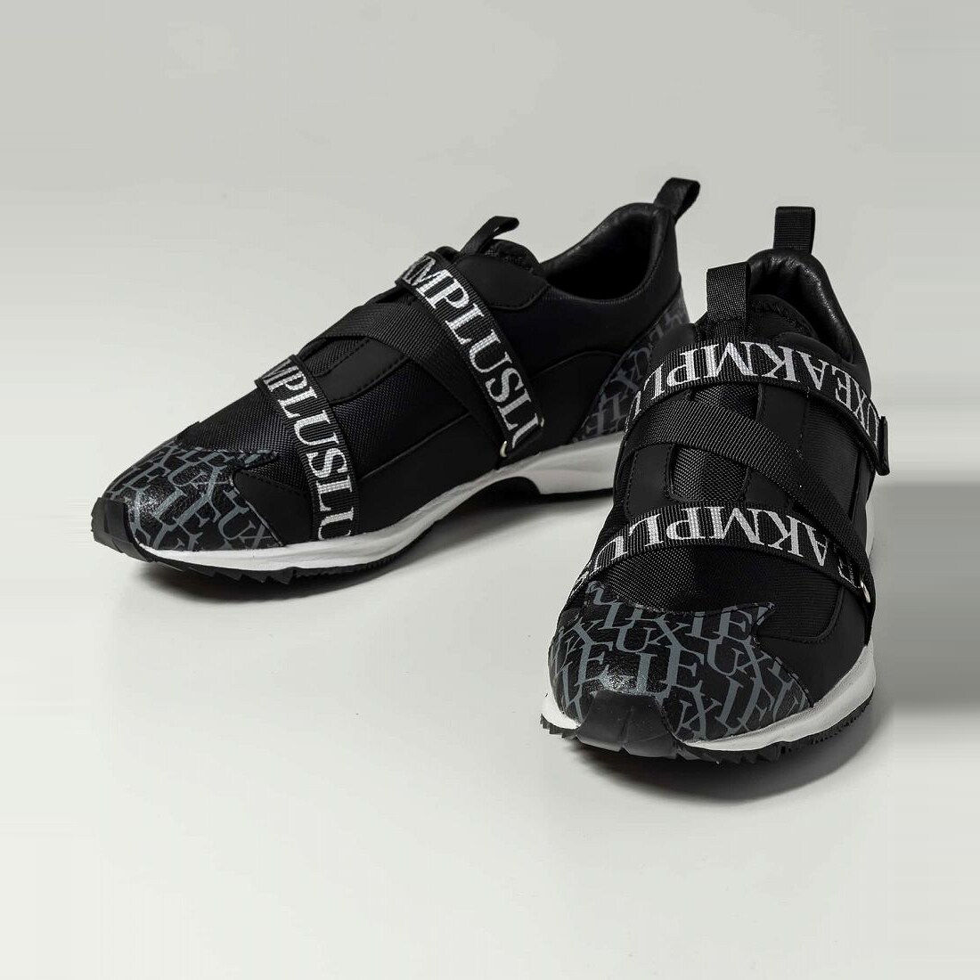 LUXEAKMPLUS リュクスエイケイエムプラス サイズ ゴルフシューズ リュクスエイケイエムプラス LUXEAKMPLUS(リュクスエイケイ