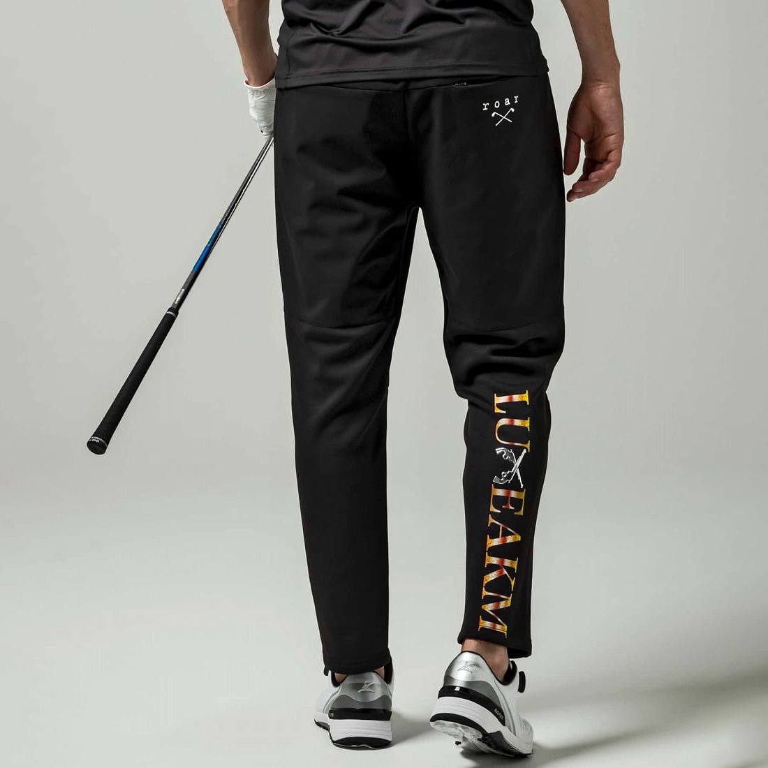 LUXEAKMPLUS×roar ゴルフ バックロゴ防風ロングパンツ | リュクス