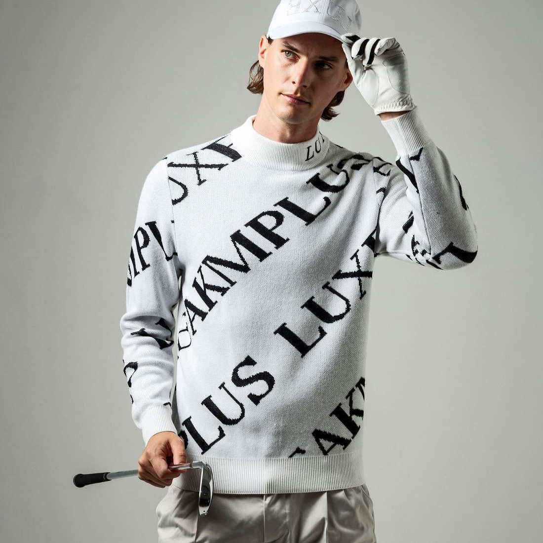 [}C]St SbNlbNjbg/NXGCPCGvXiLUXEAKMPLUSj white