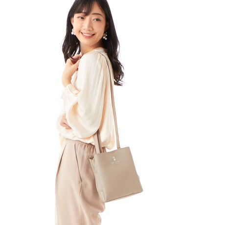 [^:4501PI0430195]fނ̓\tgȍvgpĂAVvŌyAgтMdiTCỸ|VFbgłBߏւ̂ƂoAsȂǂ̃TuobNƂĕL􂷂ACełB