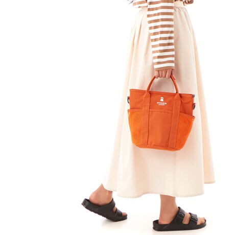 [^:5501PI0170123]oɕ֗ȏ߃TCY̐lCuhPICONE ACCESSORĨ|CgvgꂽoPc^obOłByʂȑfނgpĂ̂ł킸196gƂƂɂŷŁA₨UȂǂ̓g◷sȂǂɂXXłBV_[xg͎O\Ȃ̂ŁAD݂ɉăV_[obOnhobOƂĂg܂B}`傫[͂Â|CgIɂ͏łI[v|Pbg2ƃt@Xi[t|Pbg1AOwʂƑOʂɃI[v|Pbge1ATChɂ̓fUC̃ANZgɂȂ郁bV|PbgEꂼɂ܂BJ̓t@Xi[dlŒgɂ̂ňSłB VvŒyʂ̃V_[obO͕LNɂĝŁAv[g̓MtgɂXXłB|PbgFFI[v~2,t@Xi[t~1 OFwʁGI[v~1,TChGI[vbV|Pbg~2,OʁGI[v~1