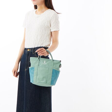 [^:5501PI0170173]oɕ֗ȏ߃TCY̐lCuhPICONE ACCESSORĨ|CgvgꂽoPc^obOłByʂȑfނgpĂ̂ł킸196gƂƂɂŷŁA₨UȂǂ̓g◷sȂǂɂXXłBV_[xg͎O\Ȃ̂ŁAD݂ɉăV_[obOnhobOƂĂg܂B}`傫[͂Â|CgIɂ͏łI[v|Pbg2ƃt@Xi[t|Pbg1AOwʂƑOʂɃI[v|Pbge1ATChɂ̓fUC̃ANZgɂȂ郁bV|PbgEꂼɂ܂BJ̓t@Xi[dlŒgɂ̂ňSłB VvŒyʂ̃V_[obO͕LNɂĝŁAv[g̓MtgɂXXłB|PbgFFI[v~2,t@Xi[t~1 OFwʁGI[v~1,TChGI[vbV|Pbg~2,OʁGI[v~1