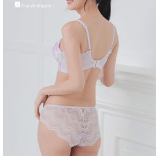 フランデランジェリー(fran de lingerie)の華あり刺繍のノンワイヤー しっかり盛れるノンワイヤー「スタイルアップワイヤレス」ブラショーツセット