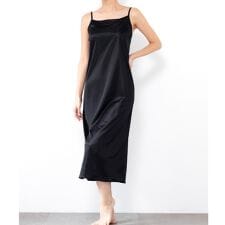 美シルエットを作るこだわりパターンお洋服に合わせて丈を選べる「ベーシックスリップ」