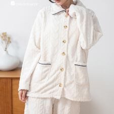 フランデランジェリー(fran de lingerie)のもこもこ パジャマ 冬 ルームウェア レディース あったか モコモコ 前開き 着る毛布