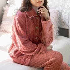 フランデランジェリー(fran de lingerie)のもこもこ パジャマ 冬 ルームウェア レディース あったか モコモコ 前開き 着る毛布