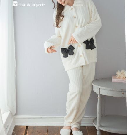 [^:mf103w2511][^ԁFmf103w2511]-- ӂyĒgmemory fleece ([t[X) --yĒgAӂt[X̓bNX^C̖hɂ҂BJ[fUCLxȃtfWF[̐lC̓~̂pW}memory fleece ([t[X)V[YłB-- x[VbNȃpW}fUC --tg{^őSJłx[VbNȃpW}^Cv̏㉺ZbgB݂̂ŗ₦₷艷߂ɂ߂łBgbvXɂ̓X}zۂ܂֗ȃ|PbgtBiFmemory fleece ([t[X SJ㉺Zbg)TCYWJF M-Lfލ\ : |GXe 100%i : ӂyĒgmemory fleece ([t[X) F{ YF @@[TCY: M-L]----------------------cm(O/): 68cm: 45gcm: 55ŏcm: 55ҏcmiO/j: 32/37҉cm: 64cm: 36cm: 60EGXgcm: 62~110qbvcm: 104