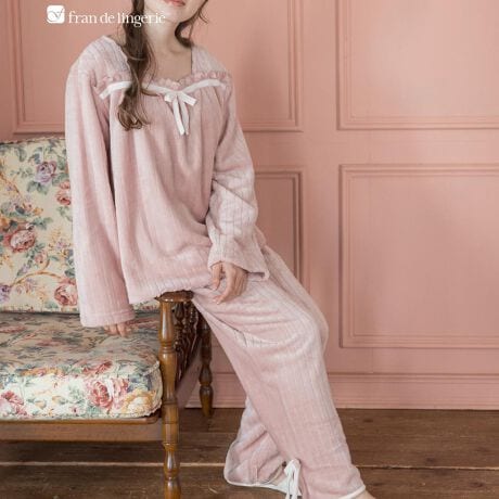 [^:mf104w2511][^ԁFmf104w2511]-- ӂyĒgmemory fleece ([t[X) --yĒgAӂt[X̓bNX^C̖hɂ҂BJ[fUCLxȃtfWF[̐lC̓~̂pW}memory fleece ([t[X)V[YłB-- tF~jȃvI[o[ --XNGAlbNɔzF{̃fUCtF~jȃvI[o[ƃO{gSETBgق̂tAŃbNXĒ܂B|Pbgt̃O{g͑ɂ{{Ă܂BiFmemory fleece ([t[X Ԃ㉺Zbg)TCYWJF M-Lfލ\ : |GXe 100%i : ӂyĒgmemory fleece ([t[X) F{ YF @@[TCY: M-L]----------------------cm(O/): 63cm: 43gcm: 52ŏcm: 57ҏcmiO/j: 32/37҉cm: 64cm: 36cm: 60EGXgcm: 62~110qbvcm: 104