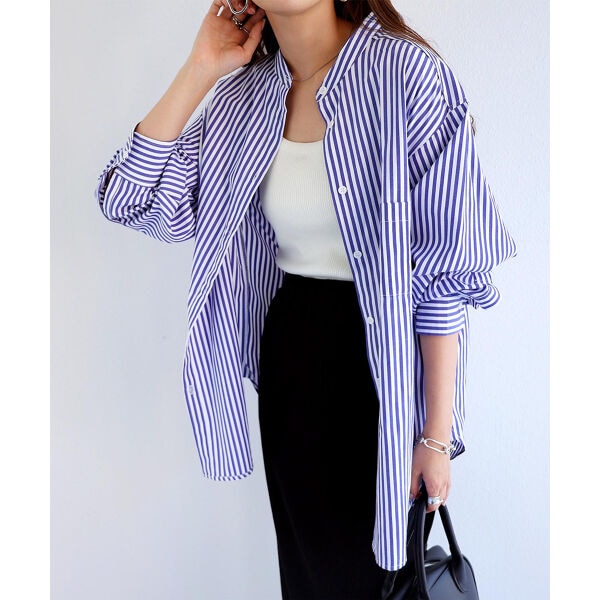 青ストライプシャツ