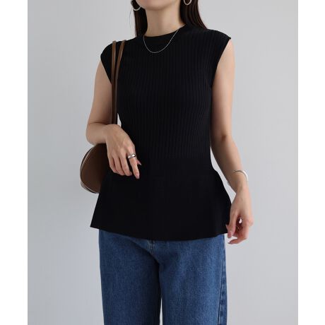 ӂƍLtAtF~jȃm[X[uEjbgTOPׂ܂􃌁[x[XɃiCuhAӂ_炩ȔƁAVbƂȎɎdグTbƉKȃT}[jbgfށBg͂⃏ChɎdグu҂݁B̓S҂݂ŁAЂƗhjAX炵ۂłBVGbg̓^CgɌ̂́An_炩AҒn̎̂̃CEɂ̂|CgłB߂̏䊴ƃtÃfUCŃqbv܂̑̌^Jo[1ŃT}ɂȂAlqɃsb^Ȃ߃ACełBBẽCeBOAɂȂĂ郂j^[EPCɂۂ̏iƐFقȂČꍇ܂B̏エ߉BQlTCYFMF60cmF34.5cmgF36cmEGXgF35cmF17.5cmfށF[65% iC35%lLkF蓧F萶ňF蔧FƂĂ邻̑Fgu҂ݐS҂݃VbƂ̏_炩ȃjbg