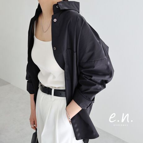 ӂƂP邾Ŋy񁕑̌^Jo[AL`ƂۂɌIx[VbNȃI[o[TCYVcɒ^CvołBɓWJ̔y8100003z̒ver.ƂāA猩̔w̃VGbgAŜcČȂlɃoXlăp^[܂BI[\hbNXȋ݂^CvB{^̈ʒuɂA{^߂ăYCNɒȂA݂𔲂ď炵ȂAlXȃVGbgy߂悤Hv܂B{̊LgpiȃVF{^Bfނ͓ȂAق݂̂AL`ƌRbg100̃VcnIт܂B𒷂߂ɐݒ肵A肰ȂqbvB̌^Jo[EVGbgɂ܂Be[p[hpcŃLC߂ɒȂAXJ[gŏ炵BfjŃtȃX^CO܂ŁcV[킸܂킹IfBe[ɂĉxfUCi[p^i[Ƒł킹Al̂߂1BRV[Yg邨߂̐VԂłIRbg100̂߁A̓VɂȂ₷fނłBł̍ۂ́AԂălbgɓA܂gp̏A܂EAppIƐnL΂ĉAĂ̂IXXłBVCɂȂꍇ́AX`[ACIXXłAhCACg̏ꍇ́AeJ⏝݂h~邽߁AԂăvX邩Aĕzg܂BBẽCeBOAɂȂĂ郂j^[EPCɂۂ̏iƐFقȂČꍇ܂B̏エ߉BQlTCYFyMTCYzF(Og)71cm(g)78cmF61cmgF59.5cmF47.5cmF56cmF11.5cmF78cmfށFȁERbg:100%lLkFȂFzCg኱萶ňF蔧FƂĂ邻̑Fn萶YnF@F  hCN[jOF  EFbgN[jOF