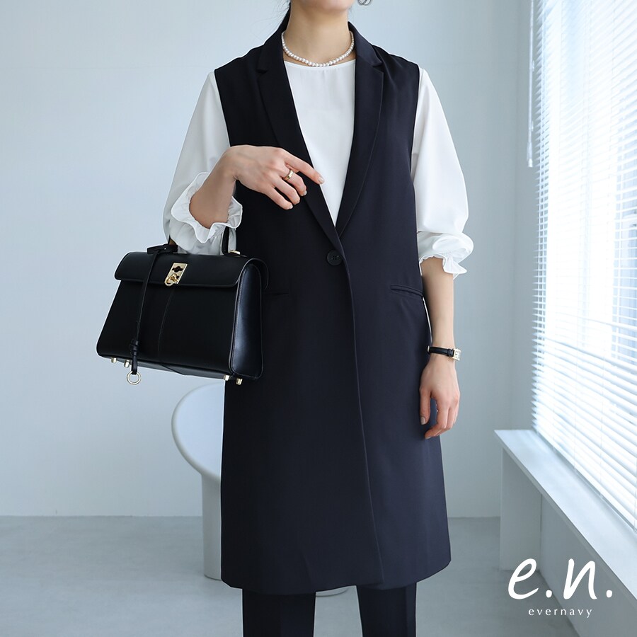 未使用品★ハイク★定価3万 フリンジ ケープ ノースリーブ ベスト ジレ 美品ハイク定価3万 フリンジ ケープハイネックノースリーブ