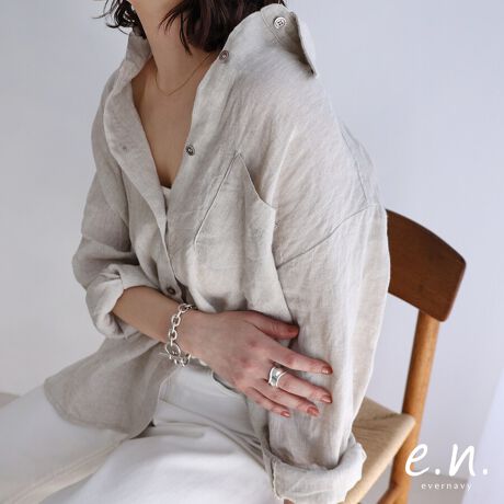 l100ɂAقǂɏ_炩ŒSn̗ǂAI[o[TCYVcołBn􂢁{i􂢂{A_炩ޑfފBYiKŉx􂤂ƂɂAVRfނȂł͂̃N^Ƃi`ȃV╗悤Hv܂Bl100Ȃ`N`NȂA_炩ȔG肪|CgłB`̓x[VbNȂÂ镵͋CɎdオ悤A@VGbg𒲐Ă܂BӂƂI[o[TCYɁAqbviɃJo[ĂVGbgBEGXgCA܂ĔĂƃX^COy₩ȈۂɎdオ̂ŃIXXłBBẽCeBOAɂȂĂ郂j^[EPCɂۂ̏iƐFقȂČꍇ܂B̏エ߉BQlTCYFyMTCYzF(Og)69cm(g)71cmF47cmgF61cmF52.5cmF64cmF11cmQlTCYFyLTCYzF(Og)72cm(g)74cmF48cmgF63cmF53.5cmF66cmF11cmfށFEl:100%lLkFȂFF኱萶ňF┖蔧FƂĂ邻̑FN^ƂV萶YnF@F  hCN[jOF  EFbgN[jOF