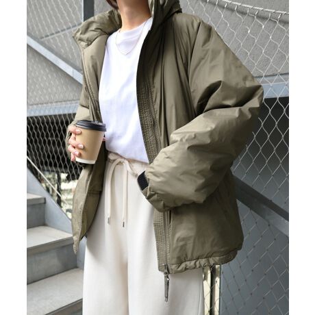 Vs2WAYE@\ȃAE^[tׂ܂B~^[AE^[fUC\[XɂAɌ܂ŃfBeB[ƂAsSɓނ悤VvŃ~j}dグ܂B\n͍xȃ^t^ɗɃV[H{ĂAC߁AʂɂAȂoɂfނ̗p܂BȂ̓AJEf|Ђ̍\|GXeSorona(\i)gpB\i͉Hт̂悤ȌyƉŕۉɗDACƂłߗޓɂAyʂŒʋCAgA_`ԕێ邽߁A^ꂪɂ̂łB܌̓t[h[łAX^hJ[t[h2waydlŁAVGbg̕ωy߂܂Bt[h͍\ȃxNtŁA̒\łBXɐ@\ȃhXgtŁA]ԂȂǁA茳ǂĂ鎞AŔ΂Ă܂Sẑ|CgłBgAɗ]TÂI[o[TCYVGbgBTCh|Pbg̓t@Xi[tBtg̓AWy߂A_uWbvdlBt@Xi[ɂ̓ONe[vtBɂ̓TCY\ȃxNtB̃hXg̓|Pbg̓璲\ȎdlŁAR[hĂȂ̂|CgłBXɓ́Aeʂ̃bV|PbgtB݉ɂ̓tbNɊ|鎖\ȁAnK[[vtBׂȕɂ@\AE^[łBƑAJbvŌpTCWOɂȂĂ܂BnF聦BẽCeBOAɂȂĂ郂j^[EPCɂۂ̏iƐFقȂČꍇ܂B̏エ߉BQlTCYFyMTCYzF70cmgF70cmF72.5cmF60cmF14.5cmF84.5cmQlTCYFyLTCYzF75cmgF72cmF77.5cmF62cmF15cmF90cmQlTCYFyXLTCYzF80cmgF74cmF82.5cmF64cmF15.5cmF95.5cmfށFy\nz|GXe:100%y킽z|GXe:100%ynz|GXe:100%lLkFȂFȂňF蔧FƂĂ邻̑Fwȁxf|ЂJ\^_E (nCeN)łB\i͐ARzƒnɗDATXeiułByʂŕۉA_炩G|Cg̒ȂłBw\nx̂鍂x^t^{ɂ̓V[HĂAoɂdlłBYnF~}[􂢁Fs  hCN[jOF  EFbgN[jOF