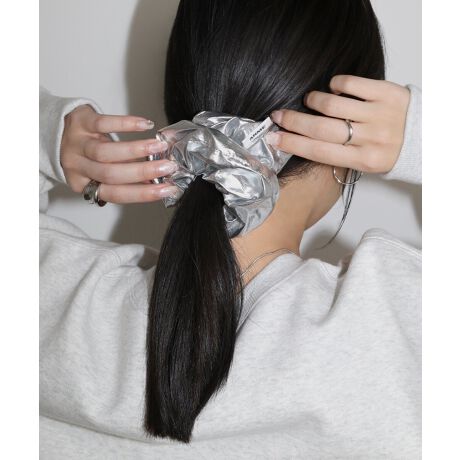 ̃wAAWɕ֗ȁAIׂfނ́sVVtVoBfC[Ɏg₷Jbg\[fނƁAR[fɃANZgY郁^bNfނ2^Cvpӂ܂B̊o悤A傫߂̃VVɂA肰ȂuANMEvʒsXl[tŃTbƔ܂Ƃ߂邾łȂꊴՂBXEFbgJbg\[ȂǁAĩJWAR[fƂ҂BɁAɂăANZT[oły߂̂ŃR[f̃|CgƂĂ􂵂܂BVvR[fAYCNȃX^Cɂ߂ł̓̋CR[fɍ킹đIׂA\ACełBBẽCeBOAɂȂĂ郂j^[EPCɂۂ̏iƐFقȂČꍇ܂B̏エ߉BQlTCYFyFTCYzF7.5cmfށFyJbg\[zȁERbg:94% |E^:6%y^bNz|GXe:100%lLkF኱蓧FF萶ňF蔧FƂĂ邻̑FFɂđfނقȂ܂YnF