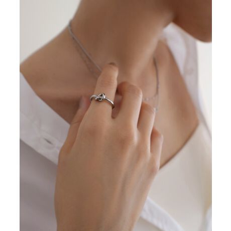 іڂ̂悤ȃfUCۓIȃOBVvȂ悢fUCAǂȃX^CɂƓގg₷͂łB莝̃OƂ킹₷A茳̃R[fBl[g̕L܂BfC[ɂʂȓɂA肰ȂȂꊴvXĂ{łBT[WJXeX̓EÊɂgp鍂iXeXE␅ɋATrϐFNɂEAM[ɔzSfދAM[̕ɂSĂgAɂ₳fނgpĂ܂BςȂłKȒSnŁAgɂȂ悤ȎRȌy͂łBT[WJXeX́Au×pɂgقǈSȑfށvƂĒmĂ܂B␅ɋAϐF򉻂Nɂ߁AԂۂĂ̂łBAM[ɂ͌l܂BׂĂ̕ɃAM[oȂƂۏ؂̂ł͂܂BɈُꍇ́AɂgpTBT[WJXeX̓TrϐFɋfނłAoNω₲gp󋵂ɂAɌ̍ꍇ܂B炩߂BBẽCeBOAɂȂĂ郂j^[EPCɂۂ̏iƐFقȂČꍇ܂B̏エ߉BQlTCYFy#9zaF15.7mmQlTCYFy#11zaF16.3mmQlTCYFy#13zaF17mmQlTCYFy#15zaF17.7mmfށFT[WJXeX:l␶YnF؍