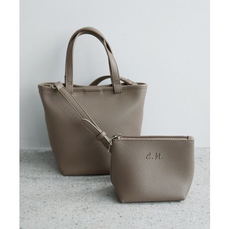 Vvŏ߂ȃTCYfC[Ɏg₷AtFCNU[gp2ways~jg[gobOtׂ܂BV{̂鍇vIAAȎƏiȈۂɂACeBRpNgȂg̗ǂTCYłƂoTuobOƂĊ􂵁AKvȂ̂莝^ׂ܂BO\ȃV[Xgbvƃ|[`tBVvȃfUCŕLX^Cɍ킹₷ACełBevernavyIWi̕ۑ܂ƈꏏɂ͂܂BBẽCeBOAɂȂĂ郂j^[EPCɂۂ̏iƐFقȂČꍇ܂B̏エ߉BQlTCYFyFTCYzF19cmF24cm}`F10.5cmʃV_[F96cmy|[`zF12cmF15cm}`F7.5cmdF79gfށFv:lLkFȂFȂňF蔧FƂĂ邻̑FvYnF