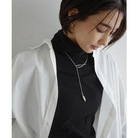 lbNXƃ`[J[gݍ킹悤ȃfUCɁA^gbv@ׂȂ݊̂AVg[E`[J[BIȃfBe[񌳂؂₩ɈāAVvȃJbg\[⃏s[Xɍ킹邾ŁAꂽX^CO܂BfC[g͂Ap[eB[Ȃǂ̃IP[WV[ɂ߁Bgɂ邾ŃlbNCۗAۓIȃACełBBẽCeBOAɂȂĂ郂j^[EPCɂۂ̏iƐFقȂČꍇ܂B̏エ߉BQlTCYFyFz`F[̒F28cm`[J[̒F23cm`[FF0.8cmAF2.5cmfށF^Jl␶YnF؍