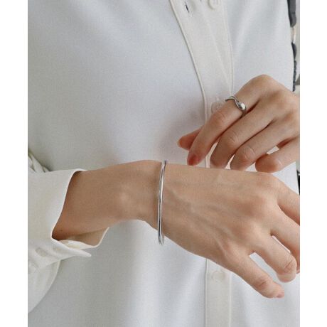 VvłǂȂłg₷Aؚȃx[VbNoOB茳pbƖ邭At邾łȂꂽl̈ۂoĂ܂B莝̃ANZT[Ƃ̏d˕t߁Bʂ̂ȂfUCŁAǂȃR[fBl[gɂRɓ݂܂BT[WJXeX̓EÊɂgp鍂iXeXE␅ɋATrϐFNɂEAM[ɔzSfދAM[̕ɂSĂgAɂ₳fނgpĂ܂BςȂłKȒSnŁAgɂȂ悤ȎRȌy͂łBT[WJXeX́Au×pɂgقǈSȑfށvƂĒmĂ܂B␅ɋAϐF򉻂Nɂ߁AԂۂĂ̂łBAM[ɂ͌l܂BׂĂ̕ɃAM[oȂƂۏ؂̂ł͂܂BɈُꍇ́AɂgpTBT[WJXeX̓TrϐFɋfނłAoNω₲gp󋵂ɂAɌ̍ꍇ܂B炩߂BBẽCeBOAɂȂĂ郂j^[EPCɂۂ̏iƐFقȂČꍇ܂B̏エ߉BQlTCYFyFzyFTCYzF3mmaF5.7cmJF3.0cmfށFT[WJXeX:l␶YnF؍