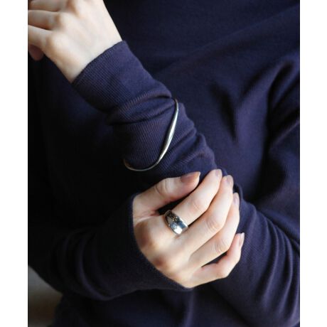 _炩ȃEF[uC炵āA茳ɏiȋPYjAXoOBgʂȃV[܂ŁAL􂷂ACełBT[WJXeX̓EÊɂgp鍂iXeXE␅ɋATrϐFNɂEAM[ɔzSfދAM[̕ɂSĂgAɂ₳fނgpĂ܂BςȂłKȒSnŁAgɂȂ悤ȎRȌy͂łBT[WJXeX́Au×pɂgقǈSȑfށvƂĒmĂ܂B␅ɋAϐF򉻂Nɂ߁AԂۂĂ̂łBAM[ɂ͌l܂BׂĂ̕ɃAM[oȂƂۏ؂̂ł͂܂BɈُꍇ́AɂgpTBT[WJXeX̓TrϐFɋfނłAoNω₲gp󋵂ɂAɌ̍ꍇ܂B炩߂BBẽCeBOAɂȂĂ郂j^[EPCɂۂ̏iƐFقȂČꍇ܂B̏エ߉BQlTCYFyFzyFTCYzF16cmJF3.0cmFő7mmAŏ3mmfށFT[WJXeX:l␶YnF؍