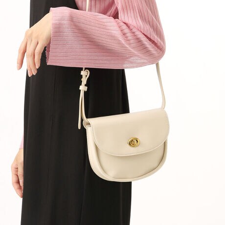 [^:MPB003W]tFCNU[Ŏg₷~jV_[obOłBX}[gtH|[`Ȃǂ[o܂Bs[XȂǂƃR[fBlCgĂoĂ݂܂񂩁B