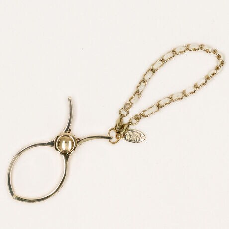 [^:23AGNB01W]Vvȃ`F[̃O[uz_[łBobO̒ŖqɂȂ肪Ȏ܂X}[gɎƂo܂BŷŃANZT[oŎgƂo܂B