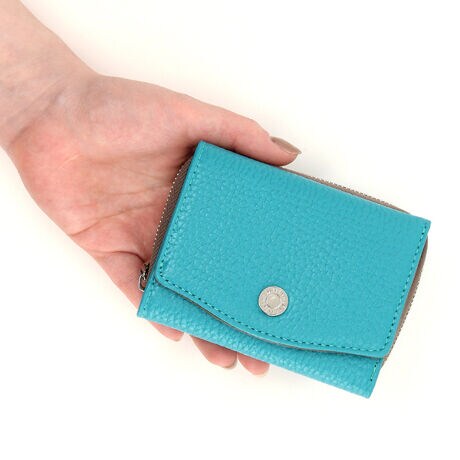 [^:MKW017W]肰ȂVo[Ɍp[c|CĝR܂złBwʂKɂȂĂ̂ŏK[o܂B߂̃oCJ[ŋCオ܂BJ[hW[ł܂Bt̃J[h|Pbgɂ́AƋ؂IDJ[hȂǂ邱Ƃo܂BJ[ɂăjZbNXŎgpł܂BMtgɓĂ͂̂ŁAv[gɂœKłB