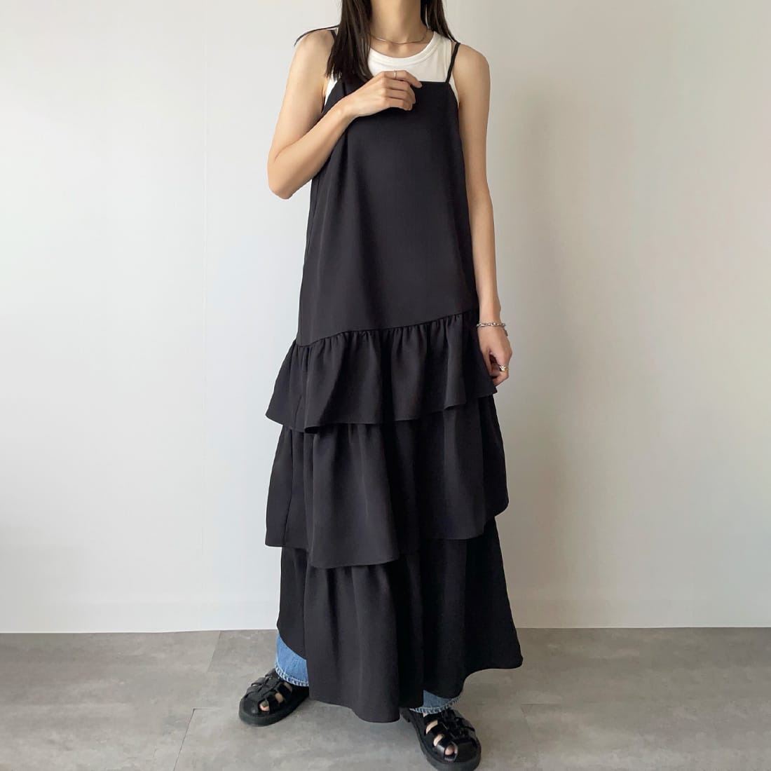 JENNE ティアードフリルワンピース　M 黒　ワンピース JENNE ティアードフリルワンピース M 黒 ワンピース - メルカリ