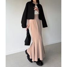 ジュノア(JUNOAH)の金釦ショート丈ノーカラージャケット