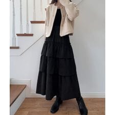 ラウアー(LAUIR)のフリルティアードスカート