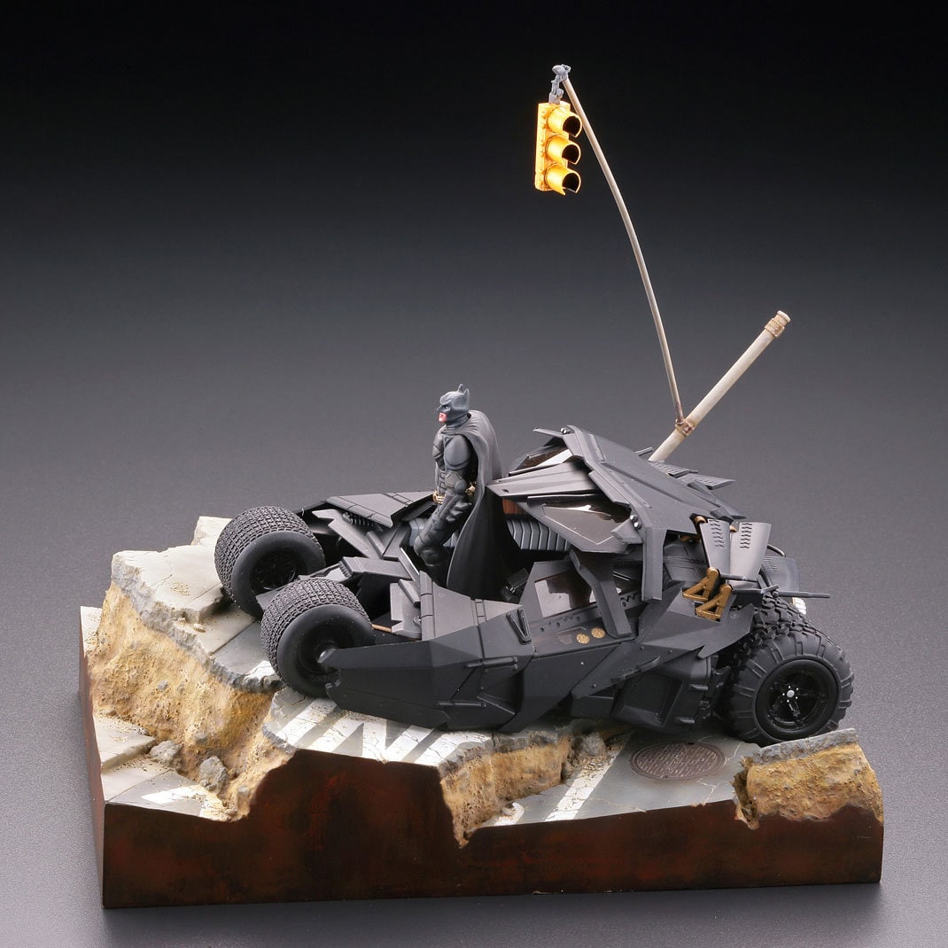 バットモービルタンブラー in GOTHAM CITY | 海洋堂(KAIYODO) | マルイ