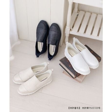 [^:ic251347]g킸炭ƗTChɃSĂ邽߁AEX[YBZ肪ӂĂ鎞łATbƗăXgXt[łBɁA9mmX|W̃JbvC\[̗pĂ邽߁AɂtBbgAe͂̂KȗSn܂B܂Aƕɂ̓[pbhtBƂԂɗ܂܃XbƗ̂ŁAႪޕKvȂANNB̊Oo₿ƂoɂœK1łBbFvށFEVA\[̍F3.0cmETCY̖ڈ<br>SS-22.5cm S-23.0cm M-23.5cm L-24.0cm LL-24.5cmmaRe aero<br>fUCƌyʂMIXV[YłB܂őfŗĂ悤ȗSnŋCSy₩ɁIyԍz7523103