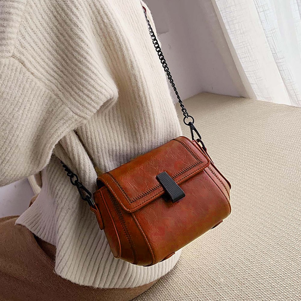 チェーン付きミニショルダーバッグ