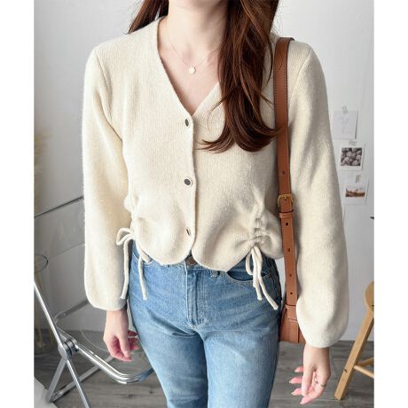 [^:vl-7040]POINTÊVlbNfUCVlbNfReA炵͋Co܂B̃hXgdlANZgɂȂAȂꊴ̂钅Ȃ܂BVvȃ{^fUCŁAJWAɂtF~jɂ킹₷ꖇJ[WJLxŁACV[ɍ킹Iѕy߂܂BE悭Ƃ̂VGbghXgi΃RpNgɁA߂΃NV[ɂƃAW\B̌^Cɂ₷fUCłBfjƍ킹ăJWAɁAtAXJ[gƍ킹ΑltF~jȈۂɁB|X^CŌyAE^[oɎĝ߁IESnƂfBe[y₩ȃjbgfނŁAG߂̕ςڂɊ􂵂܂B_炩ȔGŁAԂ̒pSn悭߂łVlbNƃhXg̃fBe[AVvȂۓIȎdオBg炨oR[f܂ŕL􂵂Ă閜\J[fBKłBDETAILň::Ȃn:ȂLk:|Pbg:Ȃfg:162cmfpTCY:FCHECKYɂA{^AR̃fUCύXƂȂꍇ܂BX^btۂɕuɂč̐̂ł̂Ŏ኱̌덷ꍇ܂Bg̃j^[[ɂAFۂ̏iƈقȂČꍇ܂BYɂdlEFقȂꍇ܂B