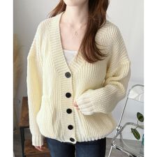 ざっくり編みVネックボタンニットカーディガン