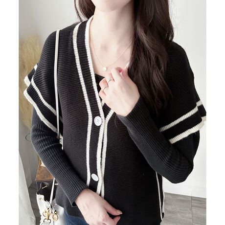 [^:vl-7068]POINTEzFCffUCVvVlbNɁACANZgƂȂiȈۂ^܂Btg̃{^悢݊oANVJȕ͋CY킹܂Blۂƃgh𗼗ꖇłE茩VGbgVlbÑJbeBO܂ƌĂ܂BVc^[gCi[ɍ킹ƁAC[hR[fXJ[gƍ킹΃tF~jɁAfjƍ킹΃JWAɁBIɂItɂg₷\ȃVGbgłBEKȒSn_炩ȃjbgfނŁAƂGy߂܂Bm[X[udlȂ̂ŁAd˒Ă₷̂́BVvȃfUC炱ApłACełBDETAILň:኱:Ȃn:ȂLk:|Pbg:ȂCHECKYɂA{^̃fUCύXƂȂꍇ܂BX^btۂɕuɂč̐̂ł̂Ŏ኱̌덷ꍇ܂Bg̃j^[[ɂAFۂ̏iƈقȂČꍇ܂BYɂdlEFقȂꍇ܂B