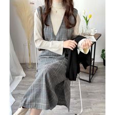 チェック柄Vネックロングジャンパースカート