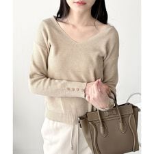 Vネック袖ボタンリブニット