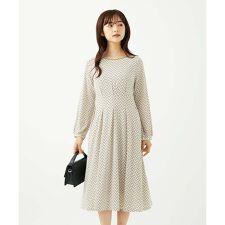 【小さいサイズ】タックデザイン幾何柄ワンピース/洗濯機で洗える