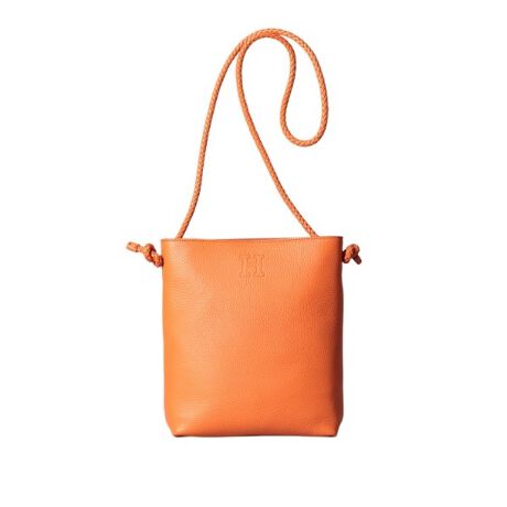 [^ԁFP2530207]bNXV[ŐSn悭ĂAy2WAYV_[obOyiڍׁzԂŎpI2WAYdl̃V_[obOBv҂ݍōꂽXgbv́AV[Ỹg[gobOiP25-30008^P25-30009jׂ߂ɎdグAɓ݂₷Ȃ悤HvĂ܂BXgbv̌іڂ́Aіڂ̈ʒuς邱ƂłD݂̒ɒ\B܂A̒ɂČђƌ|obOƂĂgp܂Bіڂ̊Oɏoɂ܂ƂŃfUCς邱Ƃł̂ŁAX^COgpV[ɍ킹Ĉۂ̕ω݂BRpNgȃTCYłzcɎ[łAɂ̓J[hP[XTCỸ|PbgtBɂ̓}OlbgtbvĂ邽߈SĂ܂B|PbgFpb`|Pbg~1}OlbgJV_[XgbvnV_[Xgbv͊OԂŔ܂Bz[ɒʂD݂̒łgBy߂̂gpV[z₨UȂǃTbƂoɕ֗ȎpIȃTCYB΂ߊ|ɂƗ肪󂭂߁AƑ₲FlƂ̃W[AAό◷sȂǃANeBuȃV[ł􂵂܂ByfށzvAN[Ȃ߂AVN^BꖇłLтɂAb`Ȍ݂̋v̗pĂ܂ByV[YɂāznꖇvŎdグꂽyʂȃV[YAu`FX^vBVvȃ{fBɉfv҂ݍōꂽאg̃nh́AfUC̃ANZgɂȂĂ܂ByCɂȂACéwCɓo^x߂łzqCɓo^Ƃ́rICTCg̊eACeɂun[g}[NvNbNĊȒPɒǉł܂ICɓACeA݌Ɏc킸EēׂȂǃLy[ΏۂɂȂꍇɂm点܂B<bd:350g(TvTCY)