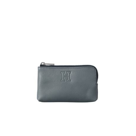 [^ԁFP2550714]Mtgɂ߁B|[`ƃL[P[XЂƂɂȂDGACeyiڍׁzɃL[O|[`^̃L[P[XłB^L[⏭݂傫ZT[L[Ȃǂ͂AJ[hL[EICJ[h͂߂ƂJ[hނ܂BICJ[hЂƂɂ܂Ƃ߂Ƀt@Xi[J^CvȂ̂ŁALbVă~jzƂĂg܂BɃJ[h|Pbg1ĂAL[z_[͊Oɏo܂܂łt@Xi[܂悤HvĂ܂BVvȃfUCƑlȗprꂵ|[`́AMtgƂĂ̕ɑI΂Ă܂B|Pbg~1L[OtLWbp[JnFrvñJ[͏ĩJ[ɂĈقȂ܂Byfށz\tgoPb^Ȃ߂Ai`VNdグBRȃV{ŁAv{̒e͂߂fށBi`VNׁ̈Aꖇꖇv̕\قȂ܂̂ŁAił_ƂɊv̕\قȂ̂łBrIڗɂAgقǂɏ_炩ĂfނłByCɂȂACéwCɓo^x߂łzqCɓo^Ƃ́rICTCg̊eACeɂun[g}[NvNbNĊȒPɒǉł܂ICɓACeA݌Ɏc킸EēׂȂǃLy[ΏۂɂȂꍇɂm点܂Biwɂn邨グؖɂ舵̂ӂƂɂĂ̕\܂̂ł悭ǂ݂BƖ̊֌WɂAۂFČꍇ܂B܂Ap\REX}[gtHȂǂ̊ɂA኱iƉ摜̃J[قȂꍇ܂B