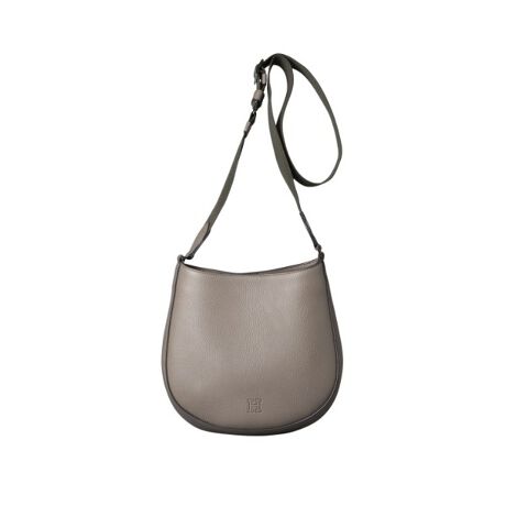 [^ԁFP2535440]qۂ݂тт̓IȃtH炵2WAYV_[obOr}`Ȃ500mlybg{g≻σ|[`A߂̐܂ݎPȂǕKi2WAYV_[obOBt@ubNV_[Xgbv͎Rɒ߉\BV[ɍ킹Ď΂ߊ|⌨|ɂĂg܂BO̍قȂ錚zIȍ\ɂ邱ƂŁAX^_[hȃACeɃqt炵}jbV܂B|Pbg Fpb`|Pbg~1 Wbp[|Pbg~1}OlbgJV_[XgbvnFsbOXG[hiꕔRbgjñJ[͏ĩJ[ɂĈقȂ܂By߂̂gpV[zVbsO₲FlƂ̂HAsȂǂV[Ŋ􂵂܂BXgbv̒ς邱ƂňقȂۂł܂ByfށzwCMHiNGC`jxvAN[Ȃ߂AV{^BȂ₩ŐLkA14ȉ̏ȃX݂̂gpB̓qt̒ԃIWifށu\tgoPb^v}bgŗۂɁBȃV{^H鎖Ŋv̕\ψꉻAiŒ[Ȉۂ̑fނɎdグ܂ByO[vɂāzC^AŁucvAƂӖ́uNI[v́ucZтȂAzƂĂ鏗vC[WăfUC܂Bt@ubNxg̃JWAƁAǎCMHU[gݍ킹邱ƂŁAJWAȂ[Ȉۂ^܂ByCɂȂACéwCɓo^x߂łzqCɓo^Ƃ́rICTCg̊eACeɂun[g}[NvNbNĊȒPɒǉł܂ICɓACeA݌Ɏc킸EēׂȂǃLy[ΏۂɂȂꍇɂm点܂Biwɂn邨グؖɂ舵̂ӂƂɂĂ̕\܂̂ł悭ǂ݂BƖ̊֌WɂAd:575g(TvTCY)