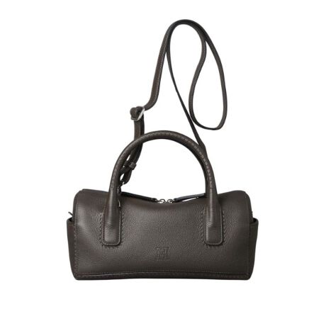 [^ԁFP2535549]qdt̃Xeb`A肰ȂANZgɁBV_[XgbvtnhobOrVvȃfUC̒ɁA2ނ̑̃Xeb`OCȂ|CgɂȂĂ{Xg^CṽnhobOBV_[XgbvtĂAJWAɌ|΂ߊ|łAXgbvOă{XgobÔ悤ɂg܂B}`[ɂ܂̂ŁAz500ml̃ybg{gɂĎ[\Bt@Xi[JŃTCh܂ŌqĂ邽ߊJ₷Aו̏oX[YB|Pbg Fpb`|Pbg~1 O~2Wbp[JV_[XgbvtijñJ[͏ĩJ[ɂĈقȂ܂By߂̂gpV[zfC[[XJWAȂoAV_[XgbvtăANeBuȃV[◷s܂ŕL􂵂܂ByfށzCMHiNGC`jvAN[Ȃ߂AV{^BȂ₩ŐLkA14ȉ̏ȃX݂̂gpBJɃN[Ȃ߂鎖ŌyʂɎdオA▭ȃjAXJ[\邱Ƃ\łB̓qt̒ԃIWifށu\tgoPb^v}bgŗۂɁBȃV{^H鎖Ŋv̕\ψꉻAiŒ[Ȉۂ̑fނɎdグ܂ByO[vɂāzVvȃfUC̒ɂA2ނ̑̃Xeb`OCȂ|CgɂȂĂufIvB̈Xeb`udtv̂悤ɂ݂邱Ƃ疼t܂ByCɂȂACéwCɓo^x߂łzqCɓo^Ƃ́rICTCg̊eACeɂun[g}[NvNbNĊȒPɒǉł܂ICɓACeA݌Ɏc킸EēׂȂǃLy[ΏۂɂȂꍇɂm点܂Biwɂn邨グؖɂ舵̂ӂƂɂd:655g(TvTCY)